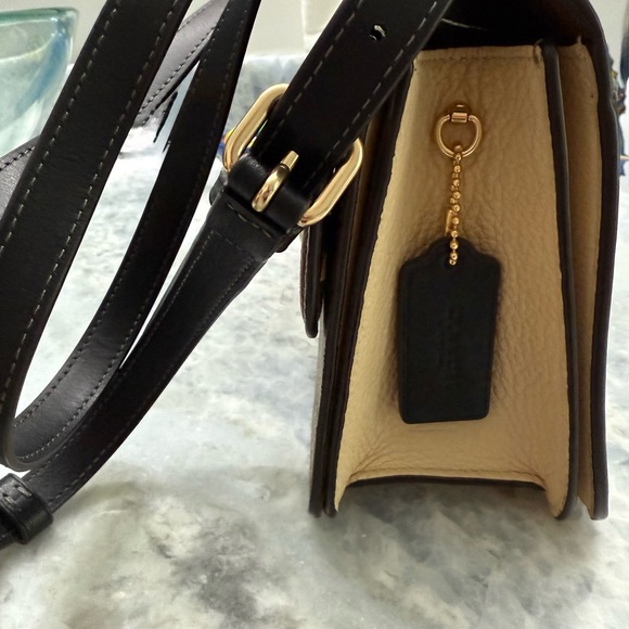 Coach Brown and Black Signature Crossbody Bag - Picture 5 of 7